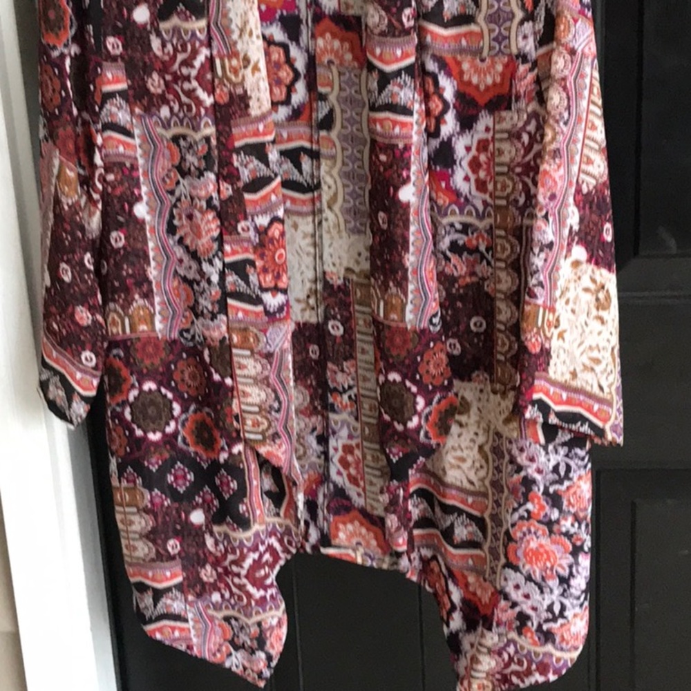 Stunning Polyester Thin Light Weight Jacket! Nwot - image 5